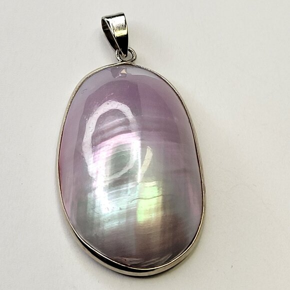 Large Abalone Mother of Pearl Pendant Oval Pearl Pendant - Picture 1 of 10